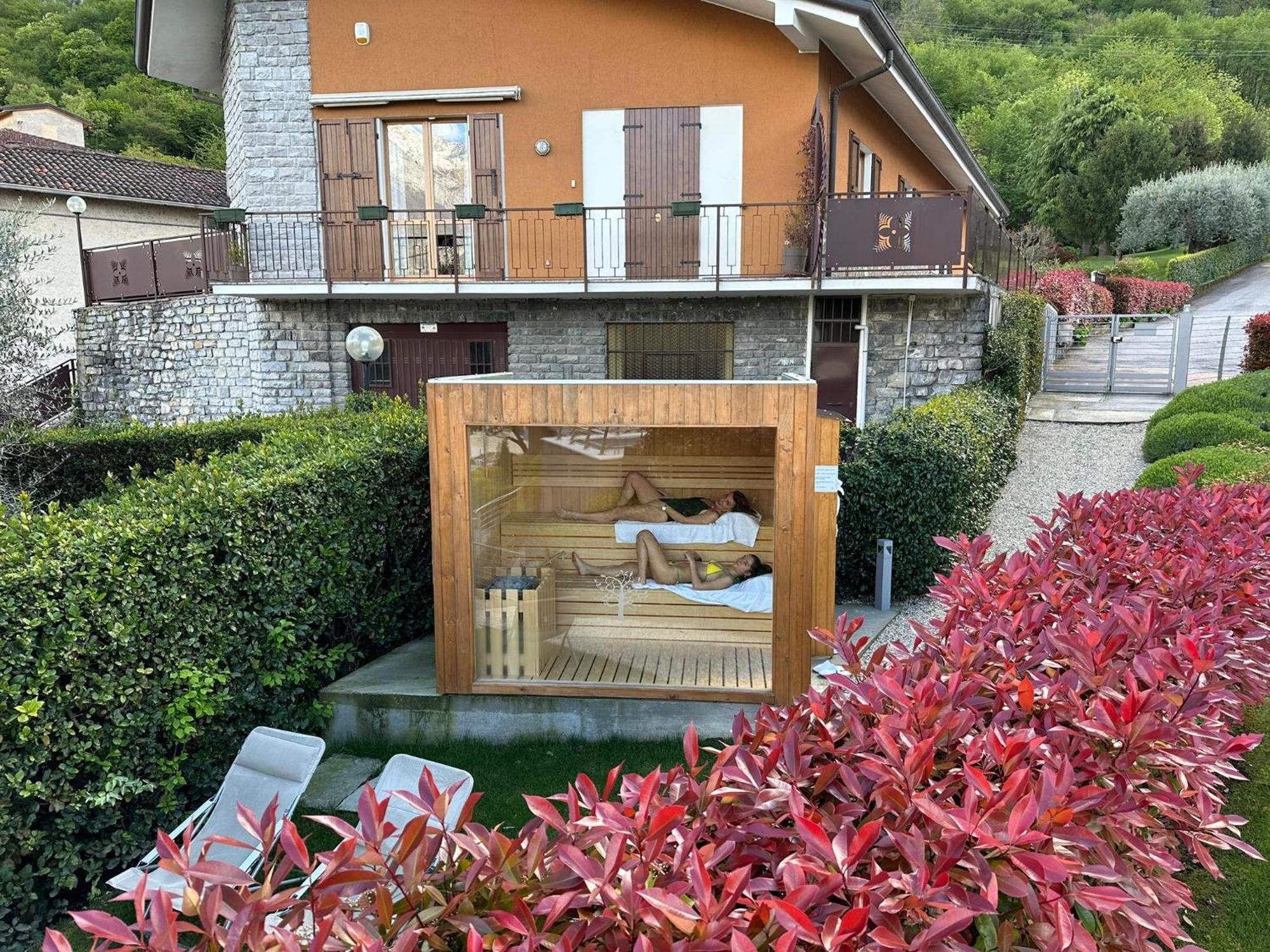 Bellagio Village- 4 Apartments By The Lake - Seasonal Warm Pool And Sauna Oliveto Lario Exterior photo